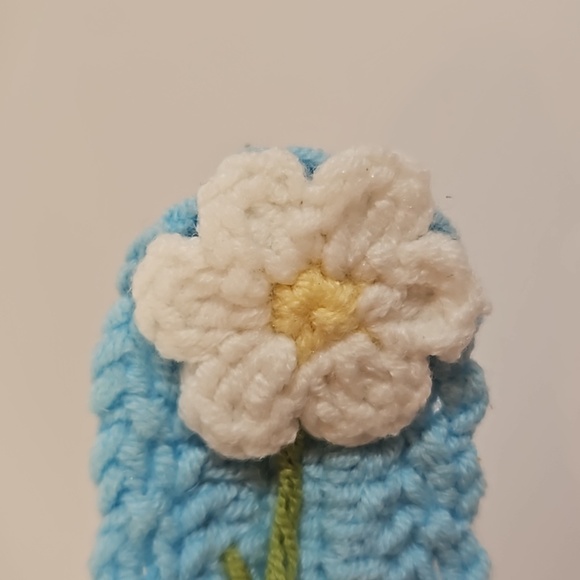 Hand Crafted Hand Knit Crochet Snap Hair Clip Blue with White Flower Boho Style - Picture 9 of 17
